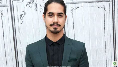 avan jogia net worth|Avan Jogia Bio, Wiki, Height, Family, Girlfriend,。